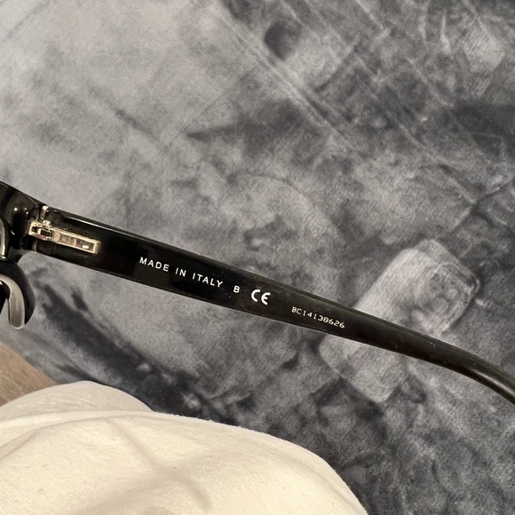 Chanel Frames - Picture 3 of 5